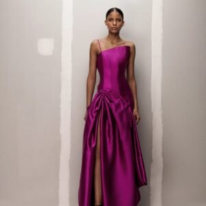 74439 VESTIDO FENDA COM DETALHE MOULAGE
